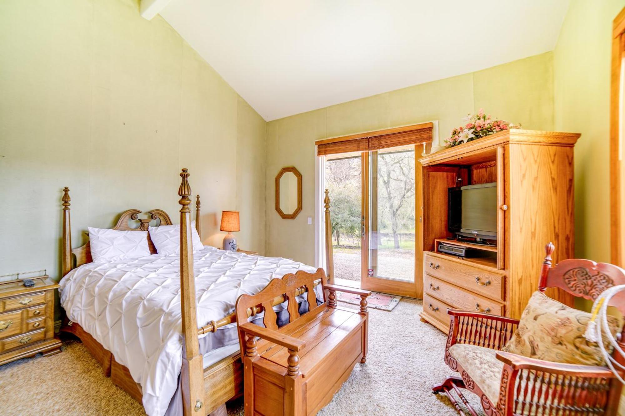 Stunning Hopland Vacation Rental With Pool And Hot Tub Exterior foto